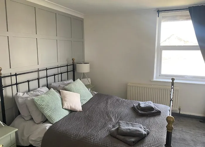 Dragon Parade Apartment